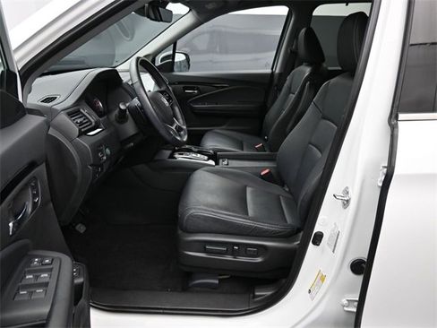 Used 2022 Honda Pilot Touring image 24