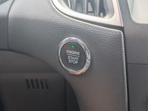 Used 2019 Ford Edge SEL w/ Equipment Group 201A AWD/4WD image 24
