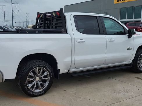 Used 2020 Chevrolet Silverado 1500 LT w/ Texas Edition AWD/4WD image 9