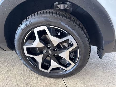 Used 2022 Hyundai Santa Cruz Limited image 37