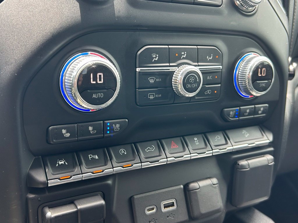 Used 2019 GMC Sierra 1500 AT4 w/ AT4 Premium Package AWD/4WD image 38