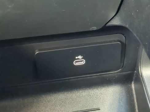 Used 2025 Land Rover Defender 130 Outbound image 33