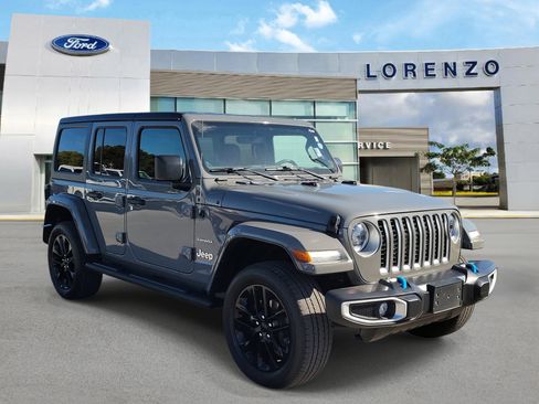 Used 2023 Jeep Wrangler Unlimited Sahara image 3
