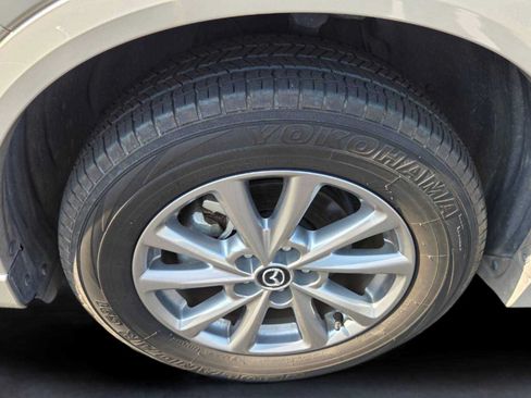 Used 2025 MAZDA CX-5 AWD 2.5 S w/ Preferred Package image 9