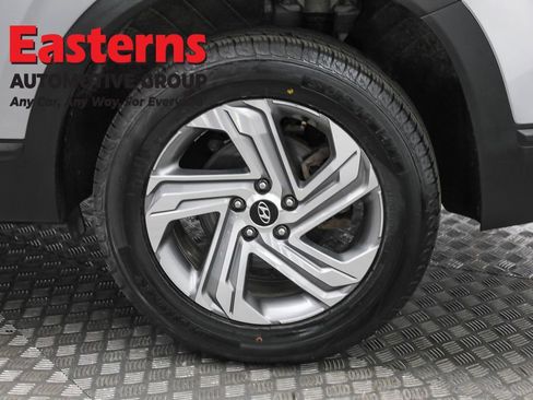 Used 2023 Hyundai Santa Fe SEL image 33