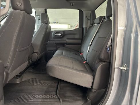 Used 2025 Chevrolet Silverado 1500 Custom Trail Boss w/ Dark Appearance Package AWD/4WD image 32