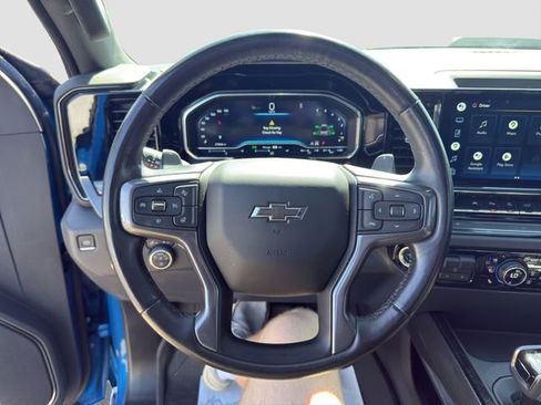 Used 2022 Chevrolet Silverado 1500 ZR2 image 10