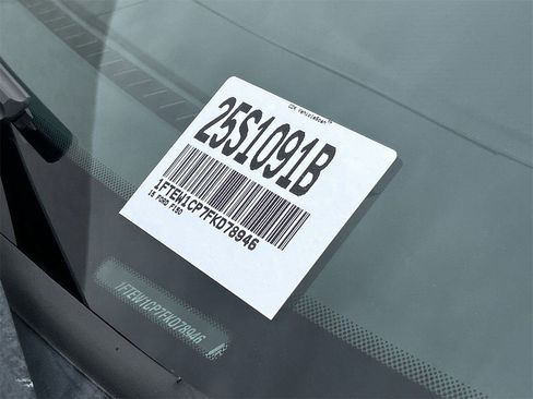 Used 2015 Ford F150 XLT w/ Equipment Group 302A Luxury image 30