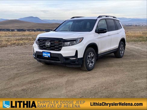 Used 2023 Honda Passport TrailSport image 1