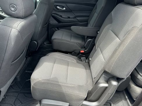 Used 2019 Chevrolet Traverse LT FWD image 15