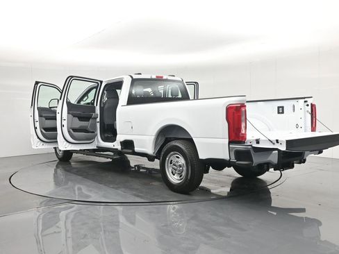 New 2026 Ford F250 XL w/ XL Chrome Package image 36