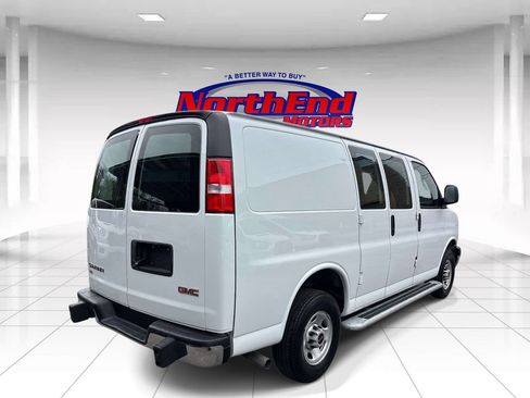 Used 2024 GMC Savana 2500 w/ Driver Convenience Package RWD image 3