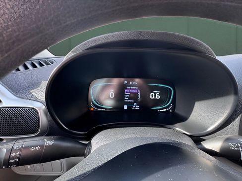 Used 2023 Kia Soul LX w/ LX Technology Package image 14