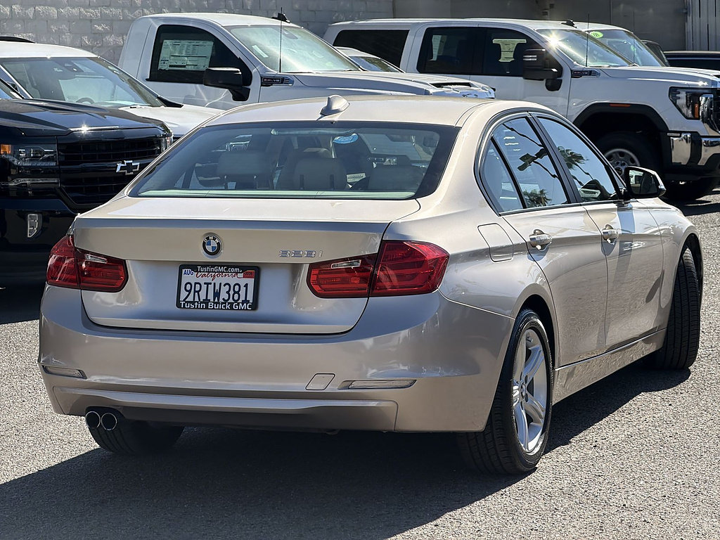 Used 2013 BMW 328i Sedan RWD image 5