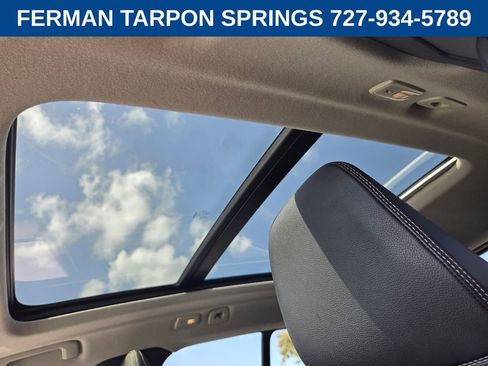 Certified 2025 Volvo XC40 B5 Plus image 22