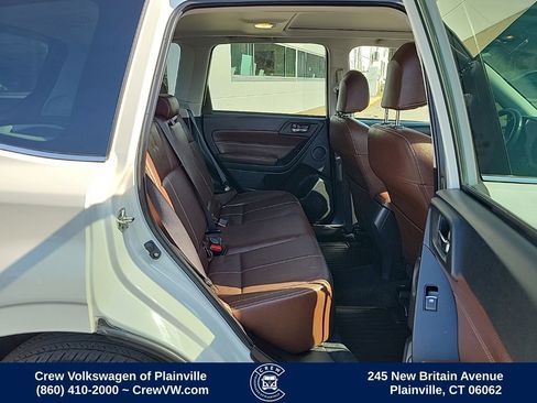 Used 2018 Subaru Forester 2.5i Touring AWD/4WD image 15