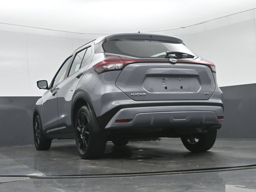 Used 2023 Nissan Kicks SR FWD image 52
