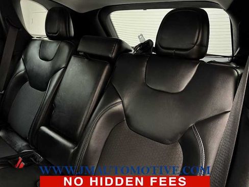 Used 2020 Jeep Cherokee Latitude Plus AWD/4WD image 15