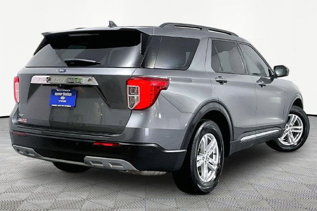 Used 2023 Ford Explorer XLT w/ Equipment Group 202A RWD image 14