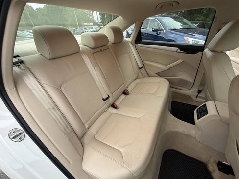 Used 2013 Volkswagen Passat 2.5 SE FWD image 11