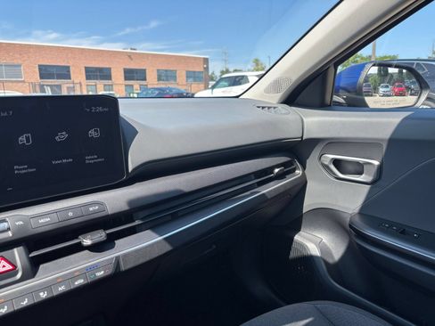 Used 2025 Kia K4 FWD image 34