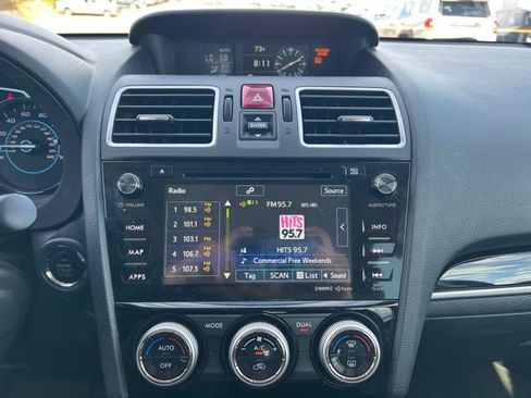 Used 2018 Subaru Forester 2.5i Touring AWD/4WD image 17