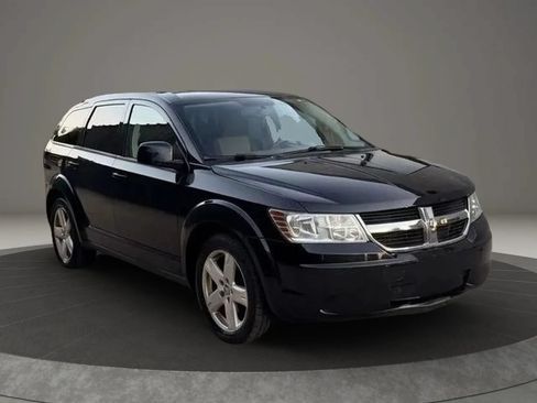 Used 2009 Dodge Journey SXT w/ Exterior Appearance Pkg FWD image 2