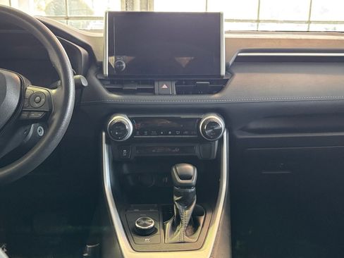 Used 2025 Toyota RAV4 LE image 18
