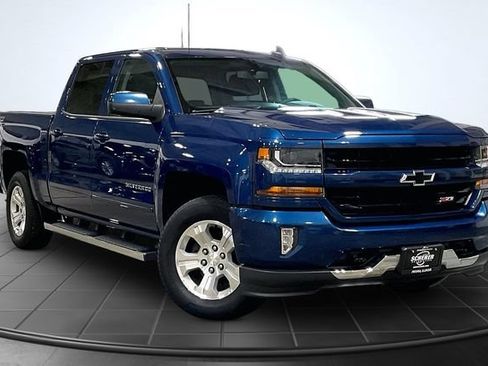Used 2017 Chevrolet Silverado 1500 LT w/ All Star Edition AWD/4WD image 12