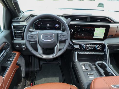 New 2026 GMC Sierra 3500 Denali Ultimate AWD/4WD image 15