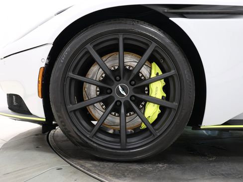 Used 2020 Aston Martin DB11 AMR image 87