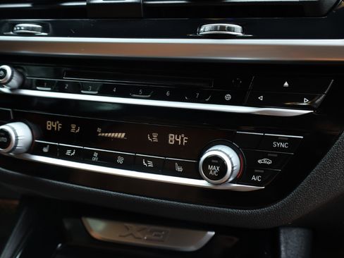 Used 2018 BMW X3 xDrive30i image 9