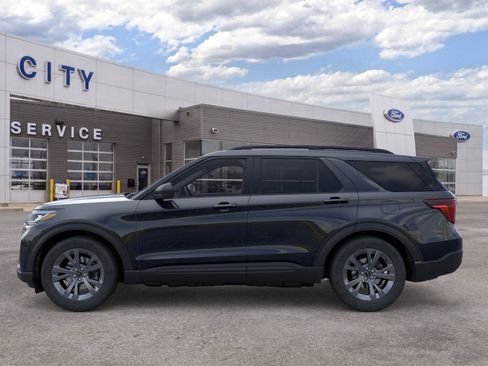 New 2026 Ford Explorer Active AWD/4WD image 8