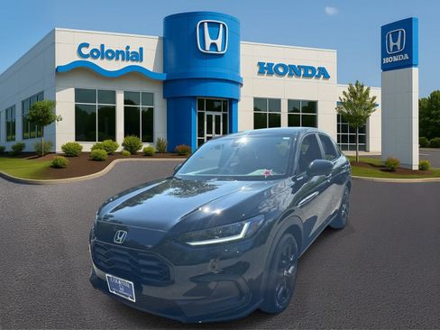 Used 2025 Honda HR-V Sport image 2