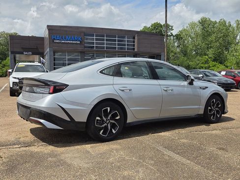 Used 2025 Hyundai Sonata SEL image 4