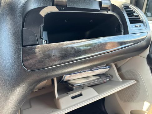 Used 2018 Dodge Grand Caravan SE w/ UConnect Hands-Free Group FWD image 39