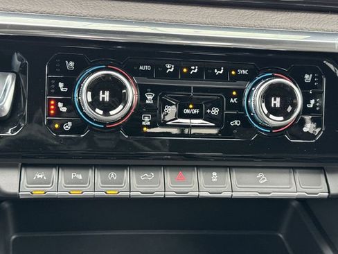 New 2026 GMC Sierra 1500 Denali w/ Technology Package AWD/4WD image 19