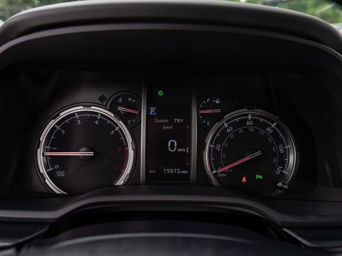 Used 2023 Toyota 4Runner Limited AWD/4WD image 28