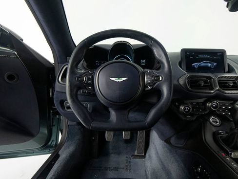 Used 2020 Aston Martin V8 Vantage AMR RWD image 17