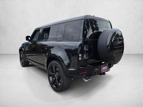 Used 2022 Land Rover Defender 110 V8 AWD/4WD image 8