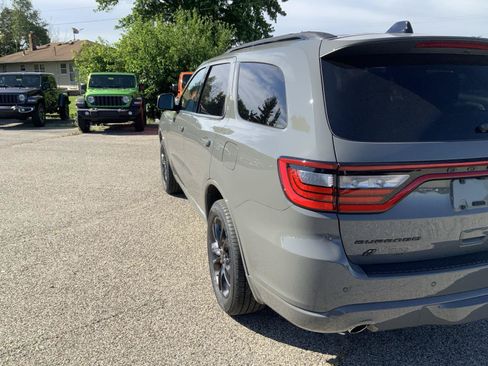 Used 2024 Dodge Durango GT AWD/4WD image 17