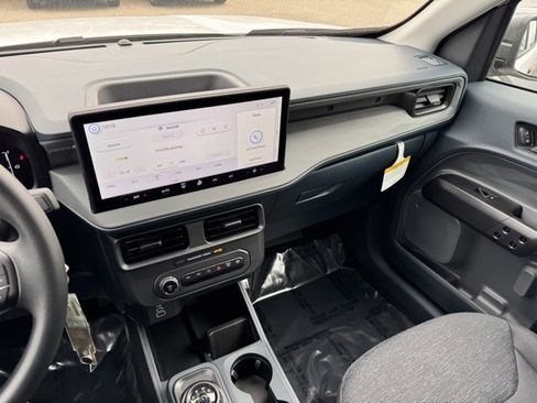 New 2025 Ford Maverick XL w/ Equipment Group 101A image 20