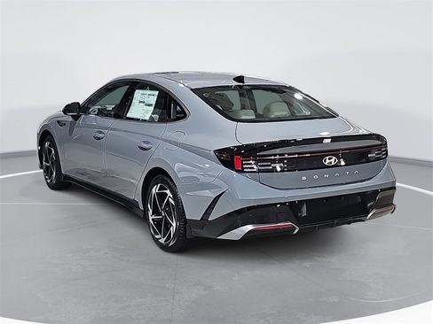 New 2026 Hyundai Sonata SEL image 7