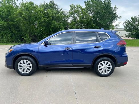 Used 2020 Nissan Rogue S FWD image 9