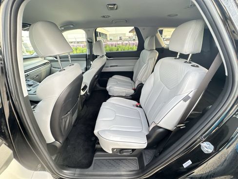 Used 2025 Hyundai Palisade SEL AWD/4WD image 24