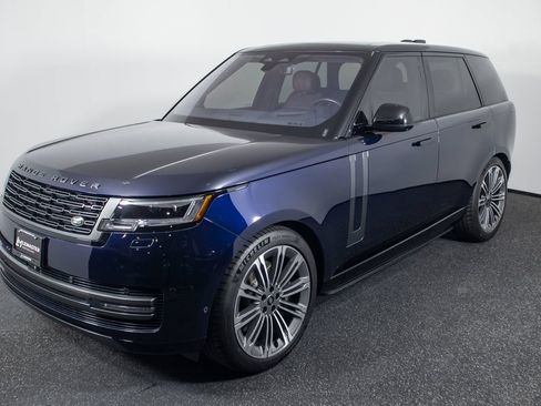 Used 2023 Land Rover Range Rover SE AWD/4WD image 1