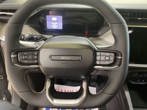 New 2026 Jeep Cherokee Limited AWD/4WD image 18