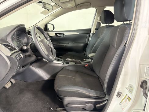 Used 2017 Nissan Sentra S FWD image 5