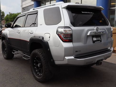 Used 2018 Toyota 4Runner SR5 w/ Wilderness Package AWD/4WD image 3