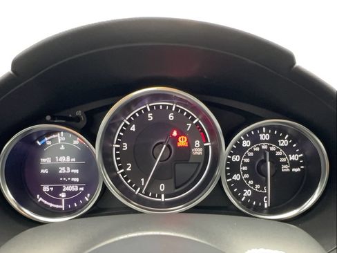 Used 2022 MAZDA MX-5 Miata RF Grand Touring w/ Weather Package RWD image 30